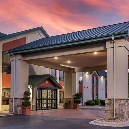 Best Western Plus Springfield Airport Inn Екстер'єр фото