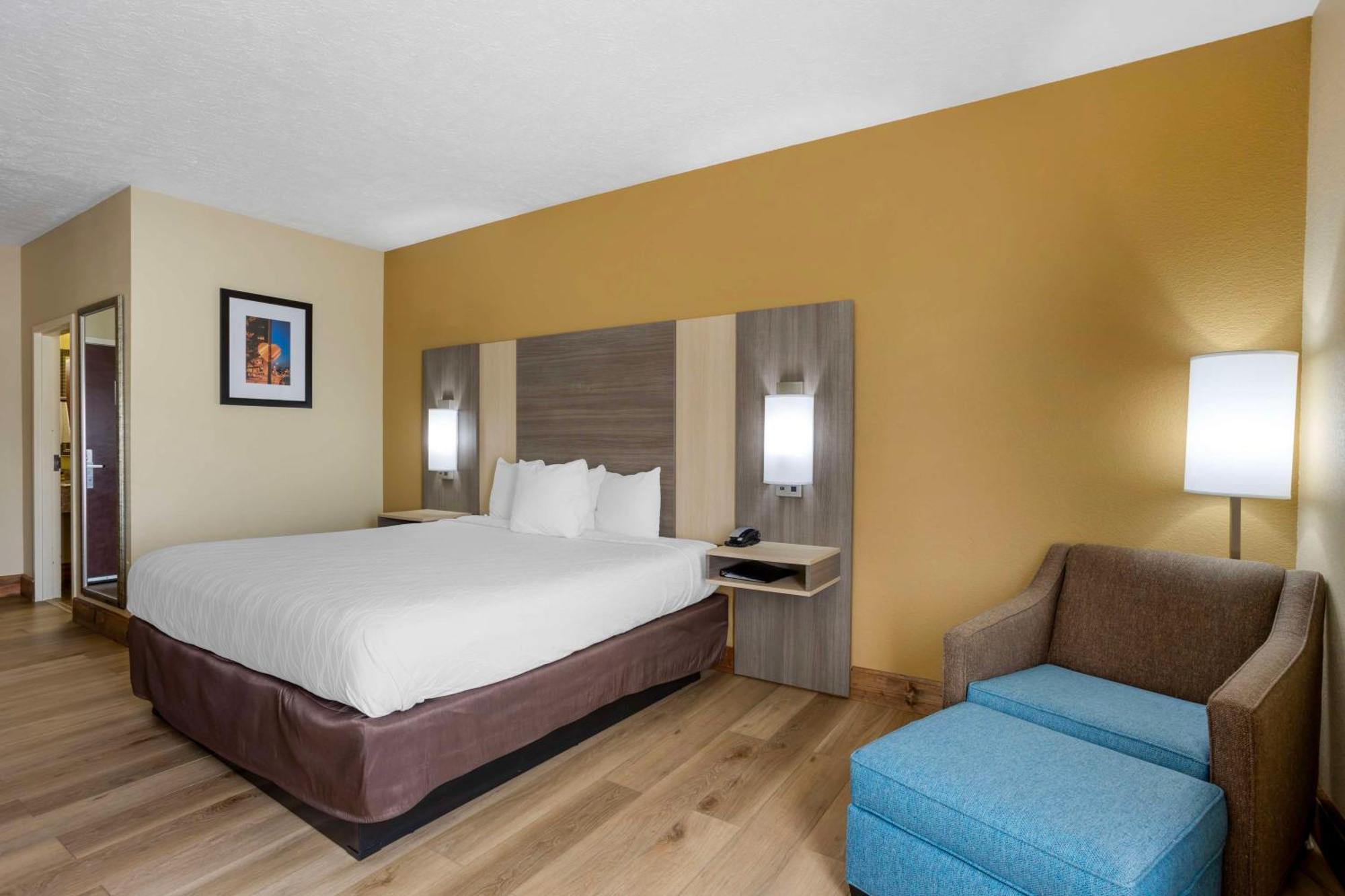 Best Western Plus Springfield Airport Inn Екстер'єр фото