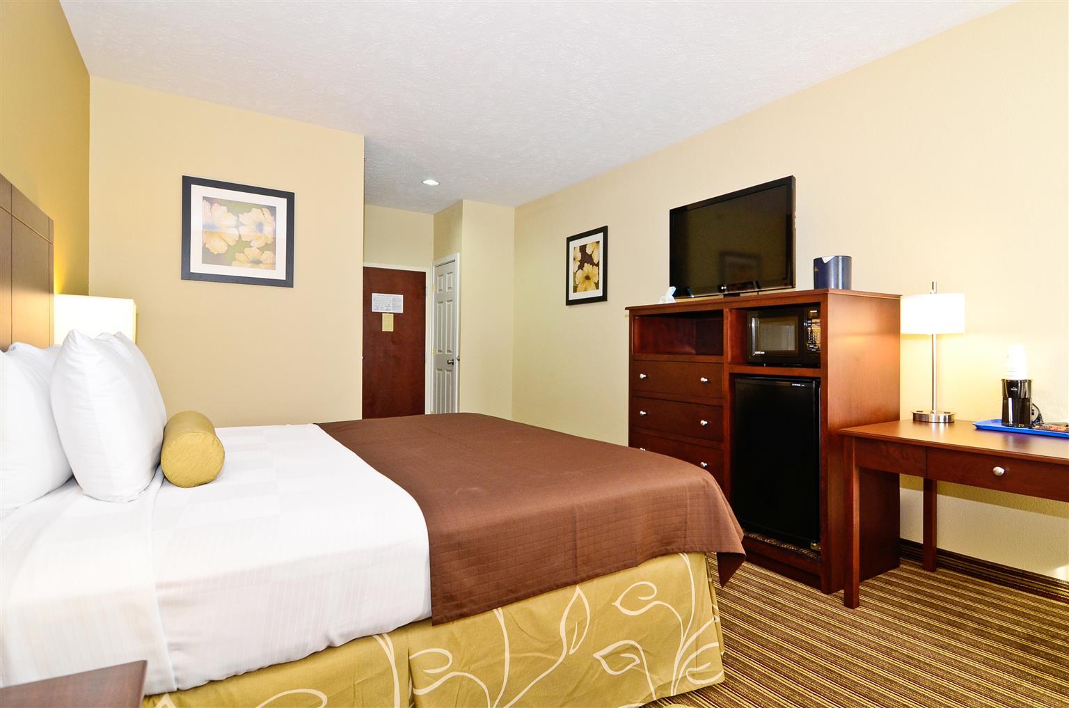 Best Western Plus Springfield Airport Inn Екстер'єр фото