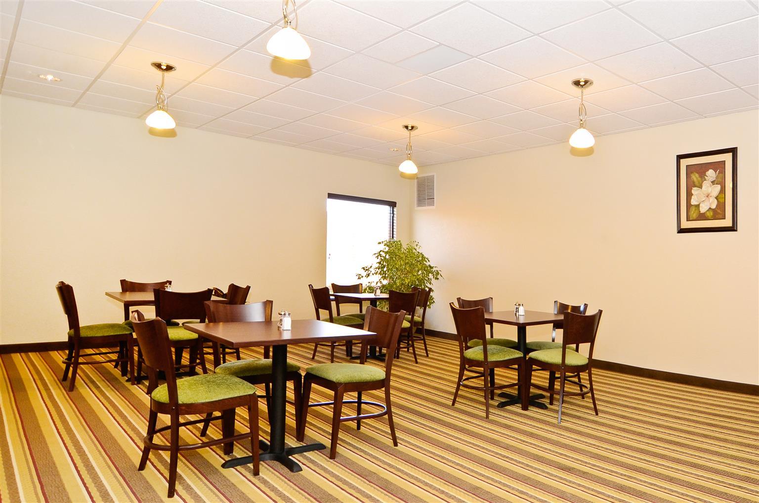 Best Western Plus Springfield Airport Inn Зручності фото